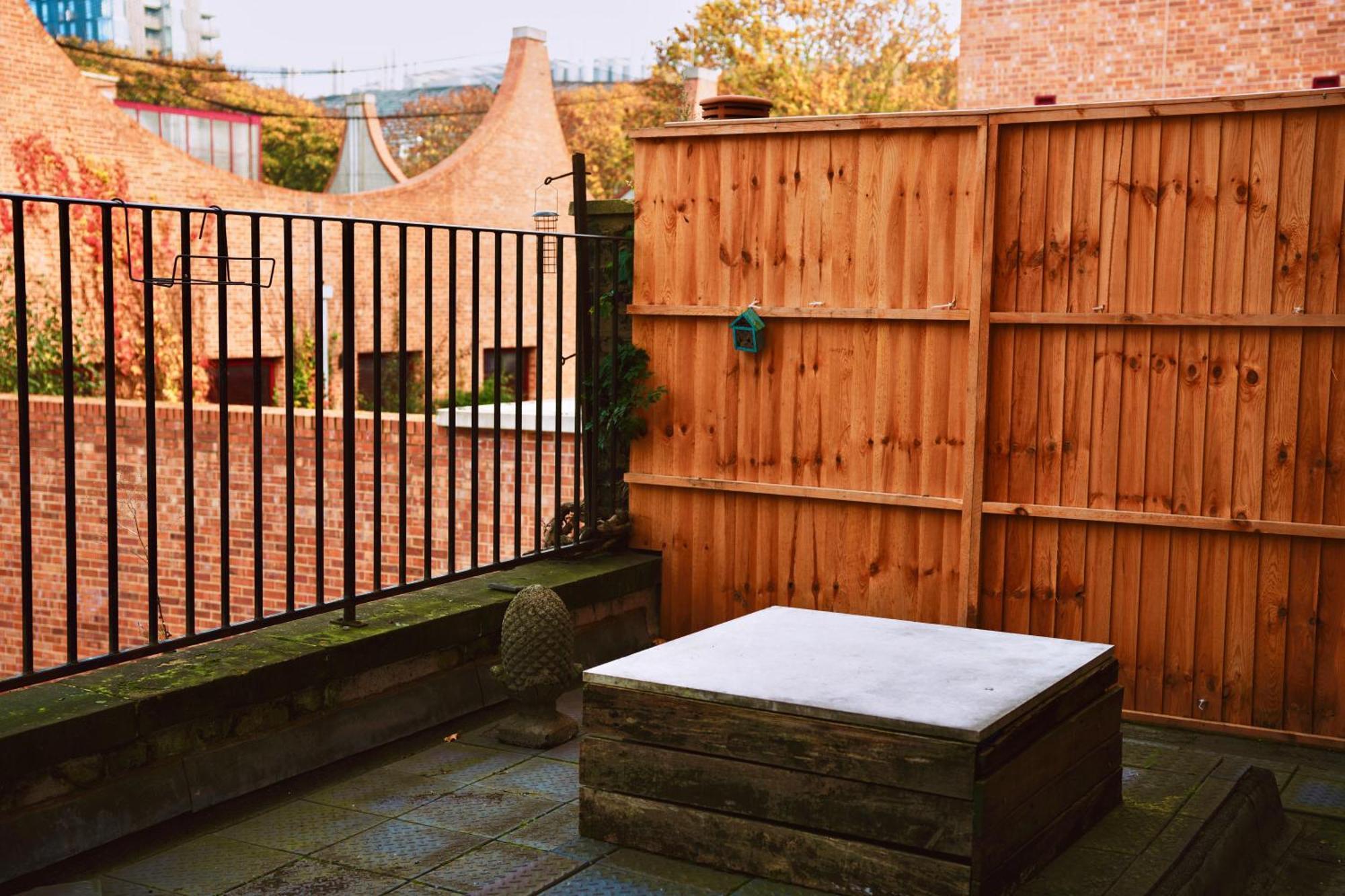 Appartamento The Chic Townhouse In Kings Cross!!! 3 Floors Londra Esterno foto
