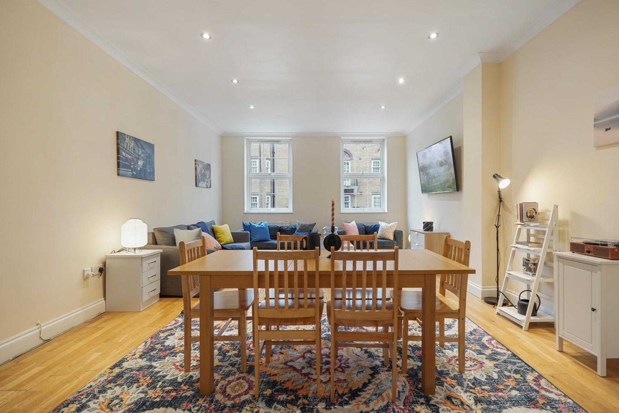 Appartamento The Chic Townhouse In Kings Cross!!! 3 Floors Londra Esterno foto